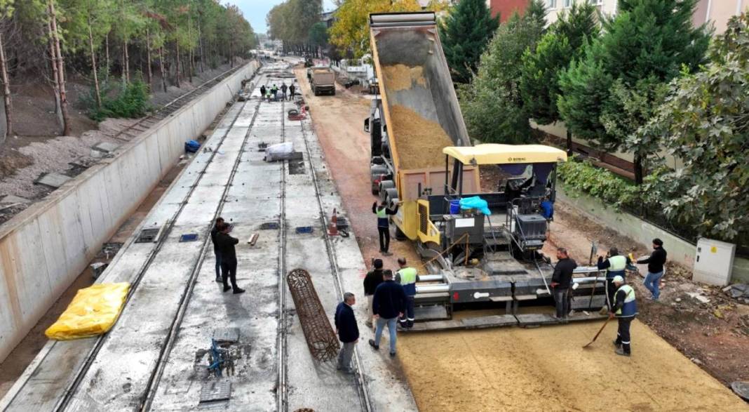 Raylar döşeniyor, şehir dönüşüyor! Kocaeli'ye dev tramvay projesi 13